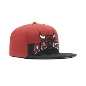 Mitchell & Ness NBA Chicago Bulls Half N Half Snapback Green Bottom 