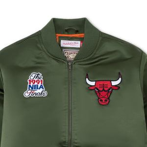 Mitchell & Ness NBA Chicago Bulls Satin Bomber Jacket 